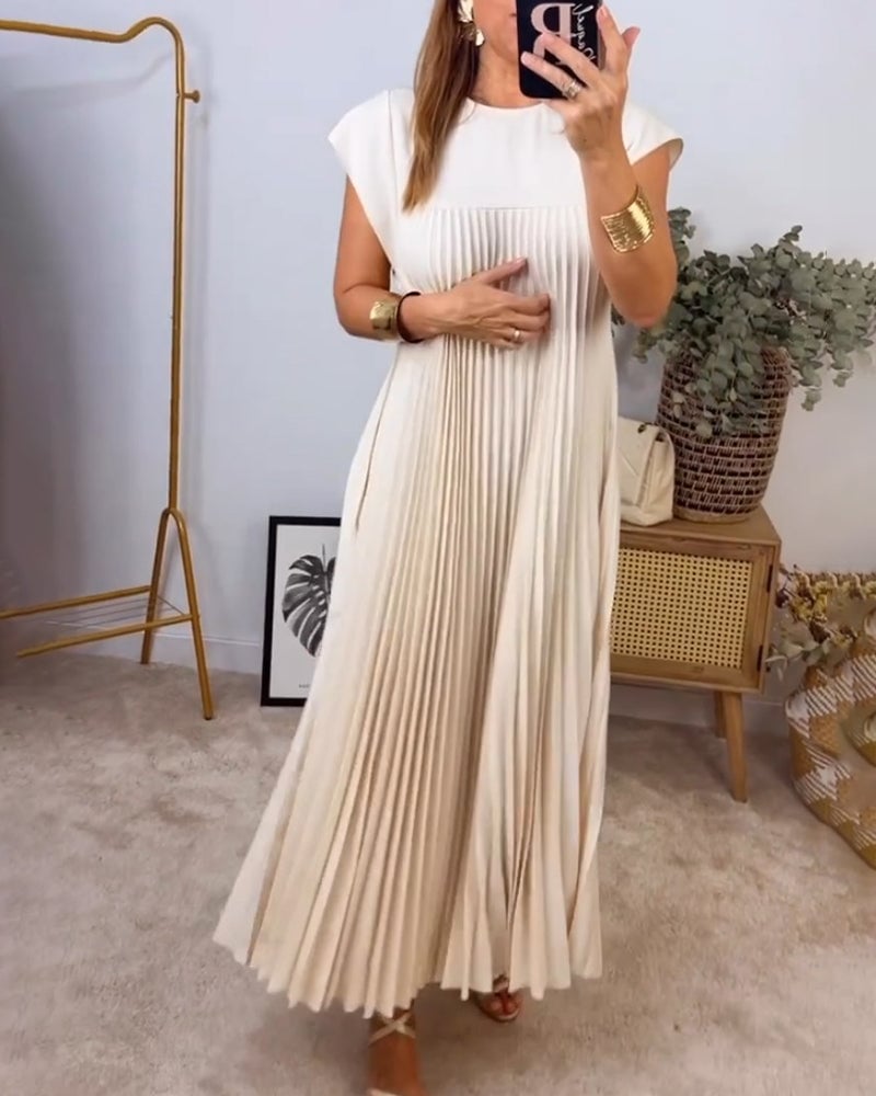 Linda | Stylish Flowing Pleated  Dress